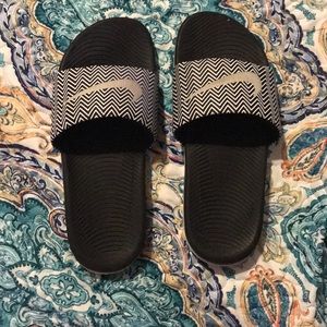 Nike slides